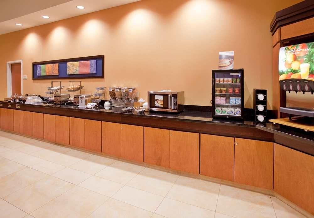 Fairfield Inn & Suites By Marriott Kearney Dış mekan fotoğraf