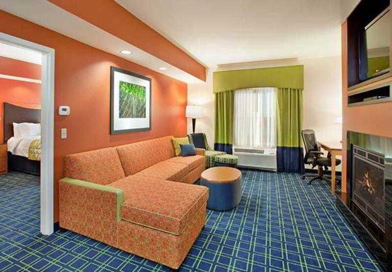 Fairfield Inn & Suites By Marriott Kearney Oda fotoğraf